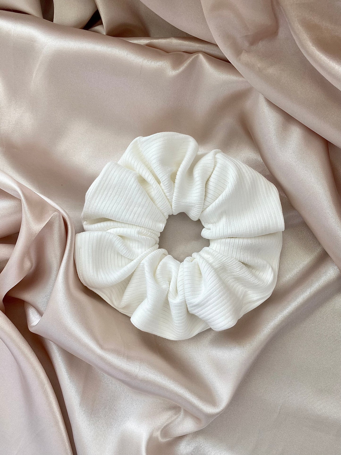 White Ribbed Scrunchie